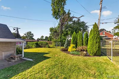 7737 Saint Albans Avenue, Richmond Heights, MO 63117 - Photo 15