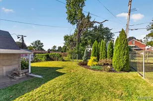 7737 St Albans Ave, Richmond Heights, MO 63117 - Photo 15