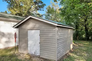 175 E Pine St, Bourbon, MO 65441 - Photo 5