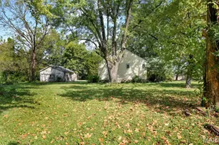 9847 Ventura Dr, Saint Louis, MO 63136 - Photo 13