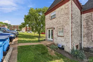 10003 Willdan Dr, Unincorporated, MO 63123 - Photo 43