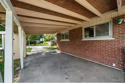 7206 Berkridge Drive, Hazelwood, MO 63042 - Photo 31