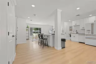711 Caspian Ln, Saint Louis, MO 63125 - Photo 11