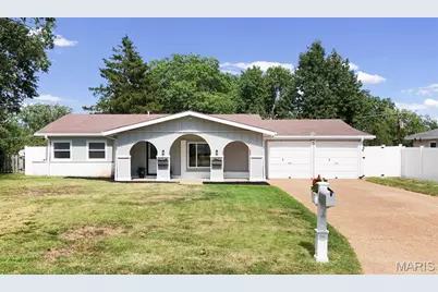 711 Caspian Lane, Saint Louis, MO 63125 - Photo 3