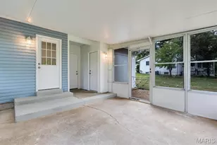 110 Paula Dr, Saint Charles, MO 63301 - Photo 17