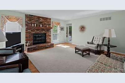 16500 Thunderhead Canyon Court, Ballwin, MO 63011 - Photo 5