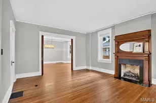 552 Clark St, Saint Charles, MO 63301 - Photo 5