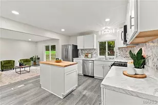 4454 Remus Dr, Saint Louis, MO 63033 - Photo 9