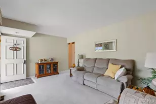 10924 Schoenfeld Ct, Green Park, MO 63123 - Photo 5