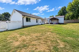 1225 Shingle Oak Ct, Troy, MO 63379 - Photo 3
