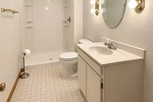 1225 Shingle Oak Ct, Troy, MO 63379 - Photo 21