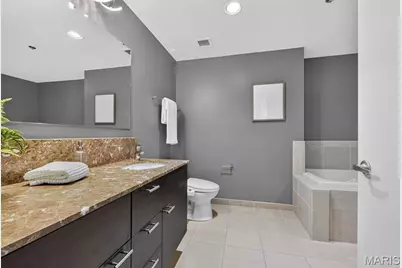 915 Olive Street #1112, Saint Louis, MO 63101 - Photo 29