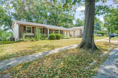 533 Golfwood Drive, Ballwin, MO 63021 - Photo 3