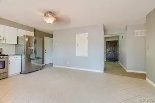 533 Golfwood Dr, Ballwin, MO 63021 - Photo 13