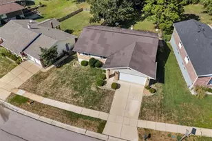 5015 Suson Hills Dr, Saint Louis, MO 63128 - Photo 43
