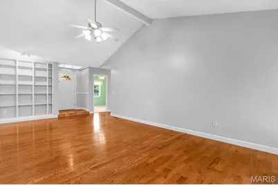 5015 Suson Hills Drive, Saint Louis, MO 63128 - Photo 5