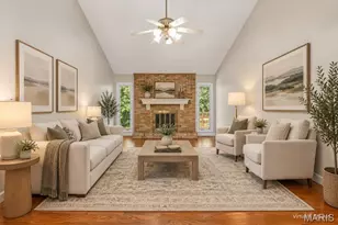 5015 Suson Hills Dr, Saint Louis, MO 63128 - Photo 7