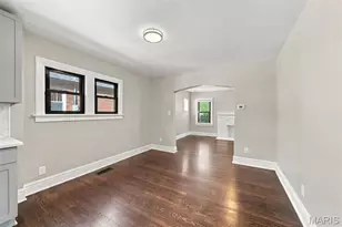 1105 North and South Rd, University City, MO 63130 - Photo 17