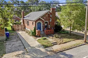 1105 North and South Rd, University City, MO 63130 - Photo 45