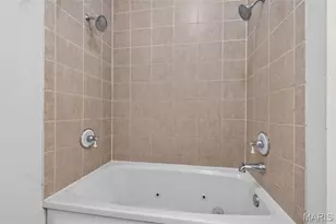1901 McCausland Ave, Saint Louis, MO 63117 - Photo 19