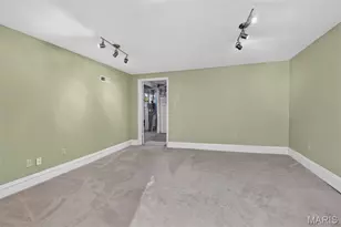1901 McCausland Ave, Saint Louis, MO 63117 - Photo 25