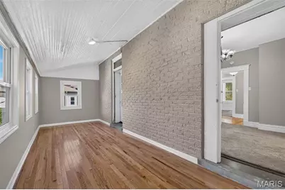 1901 McCausland Avenue, Saint Louis, MO 63117 - Photo 17