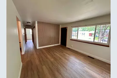 7374 Tannoia Drive, Hazelwood, MO 63042 - Photo 3