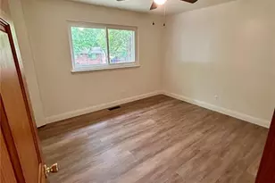 7374 Tannoia Dr, Hazelwood, MO 63042 - Photo 9