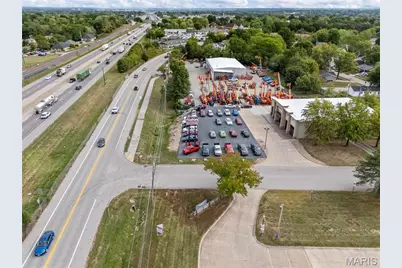 9084 Veterans Memorial Parkway, O'Fallon, MO 63366 - Photo 7