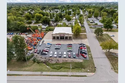 9084 Veterans Memorial Parkway, O'Fallon, MO 63366 - Photo 3