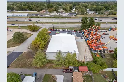 9084 Veterans Memorial Parkway, O'Fallon, MO 63366 - Photo 9