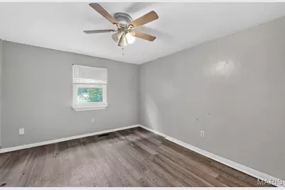 8 S Dianne Drive, Saint Peters, MO 63376 - Photo 11