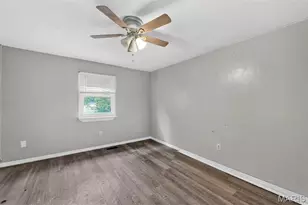 8 S Dianne Dr, Saint Peters, MO 63376 - Photo 11