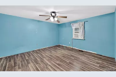 8 S Dianne Drive, Saint Peters, MO 63376 - Photo 13