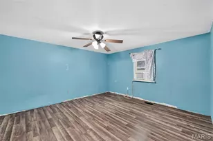 8 S Dianne Dr, Saint Peters, MO 63376 - Photo 13