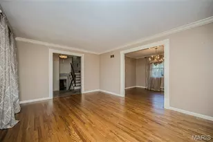 12122 Regency Dr, Saint Louis, MO 63128 - Photo 11