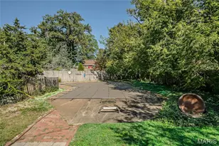 12122 Regency Dr, Saint Louis, MO 63128 - Photo 51