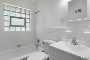9609 Howerton Dr, Saint Louis, MO 63123 - Photo 19