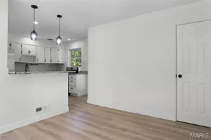 9609 Howerton Dr, Saint Louis, MO 63123 - Photo 11