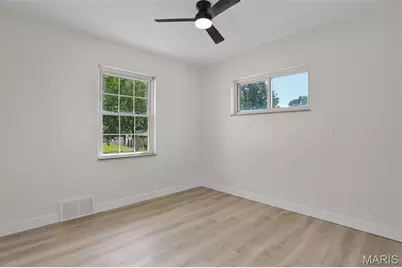 9609 Howerton Drive, Saint Louis, MO 63123 - Photo 21