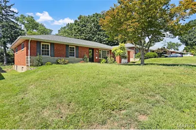 9609 Howerton Drive, Saint Louis, MO 63123 - Photo 3
