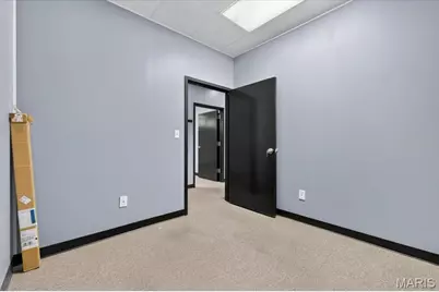 9109 Watson Road, Crestwood, MO 63126 - Photo 35