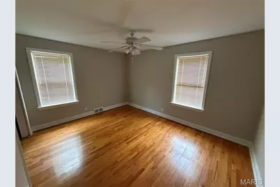 9360 Parkside Drive, Brentwood, MO 63144 - Photo 9