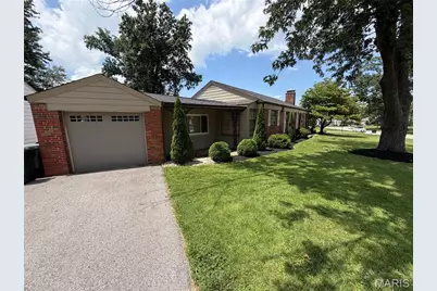 9360 Parkside Drive, Brentwood, MO 63144 - Photo 5
