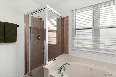 300 Jana Drive, Florissant, MO 63031 - Photo 17