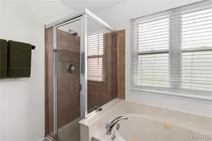 300 Jana Dr, Florissant, MO 63031 - Photo 17