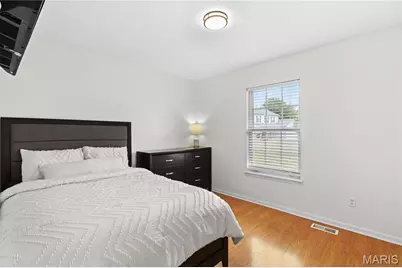 300 Jana Drive, Florissant, MO 63031 - Photo 19