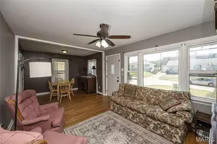 10341 St Katherine Ln, Saint Ann, MO 63074 - Photo 5
