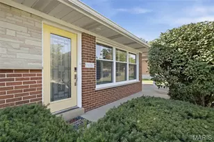 9132 Clydesdale Dr, Saint Louis, MO 63126 - Photo 3