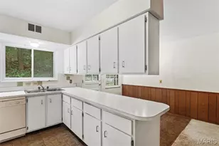 1192 Cantina Dr, Chesterfield, MO 63141 - Photo 11
